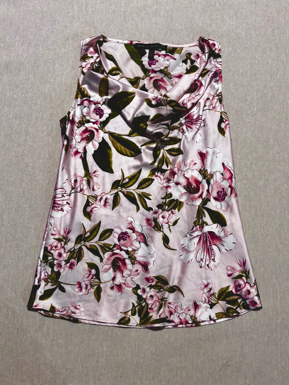 WHBM Blushing Bloom Sleeveless Satin Blouse Size Small White House Black Market